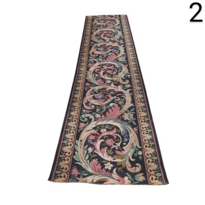 Alfombra de pasillo tradicional de estilo oriental de la marca Safavieh alquiler para eventos, publicidad, peliculas y series
