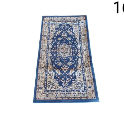 Alfombra persa Nain de estilo clásico en tonos azul y beige con un diseño floral tradicional alquiler para eventos, publicidad, peliculas y series