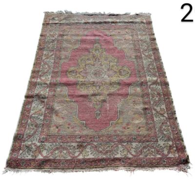 Alfombra tradicional turca hecha de lana y algodón con un diseño vintage de medallón rosa y beige alquiler para eventos, publicidad, peliculas y series