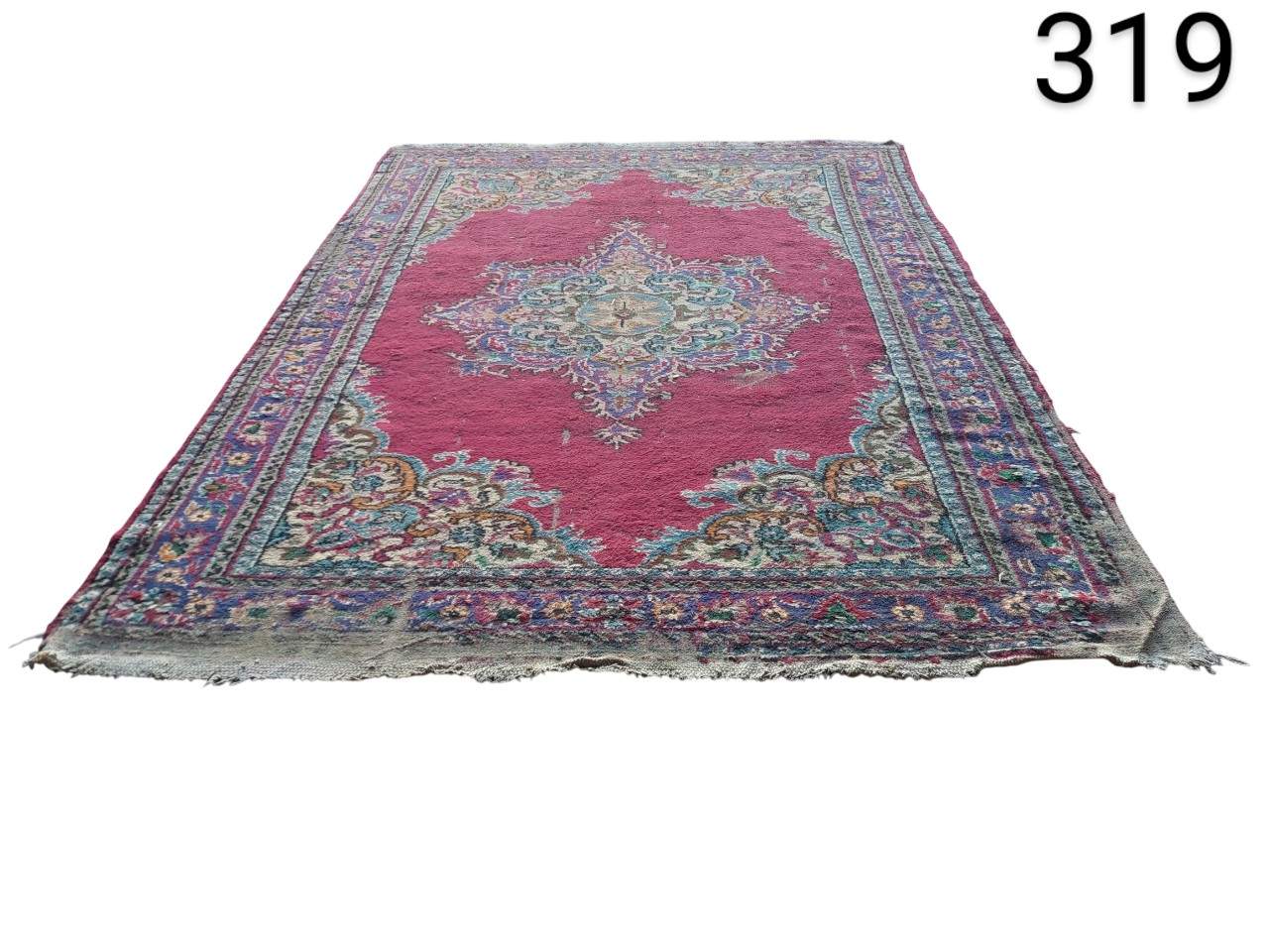 Alfombra turca vintage Oushak anudada a mano con un medallón central floral y bordes detallados alquiler para eventos, publicidad, peliculas y series