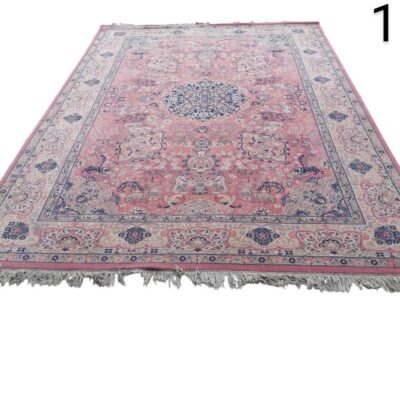 Alfombra turca vintage de estilo Oushak en tonos rosa y azul alquiler para eventos, publicidad, peliculas y series
