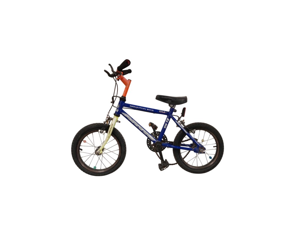 The Pacific Cycle Carbide children’s bike features a vibrant blue frame and orange detailing; available for hire for events, advertising, films and TV series