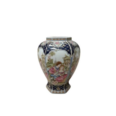 A white porcelain vase with a glossy finish, characterised by a globular shape, a stable base, a short neck and a matching lid with a gold-coloured trim; available for hire for events, advertising, films and TV series