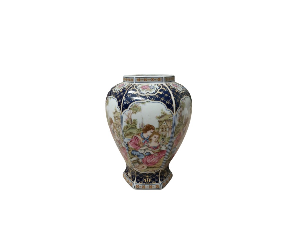 A white porcelain vase with a glossy finish, characterised by a globular shape, a stable base, a short neck and a matching lid with a gold-coloured trim; available for hire for events, advertising, films and TV series