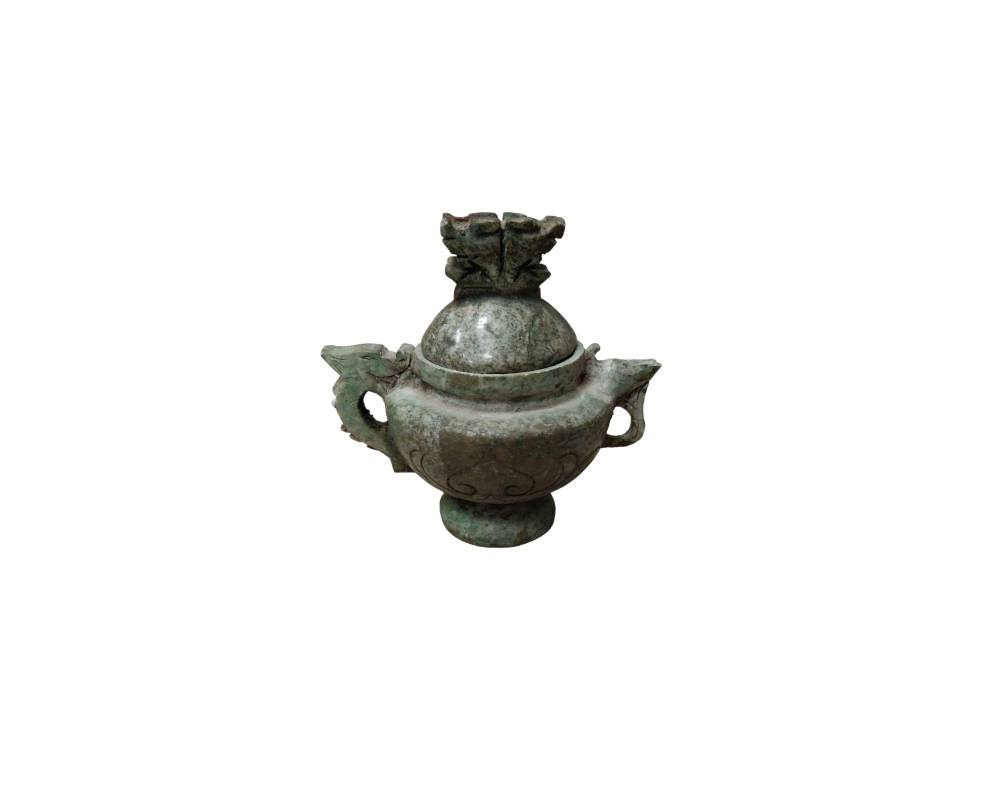incensario ornamental de piedra con un acabado jaspeado en tonos verdosos de aspecto antiguo alquiler para eventos, publicidad, peliculas y series
