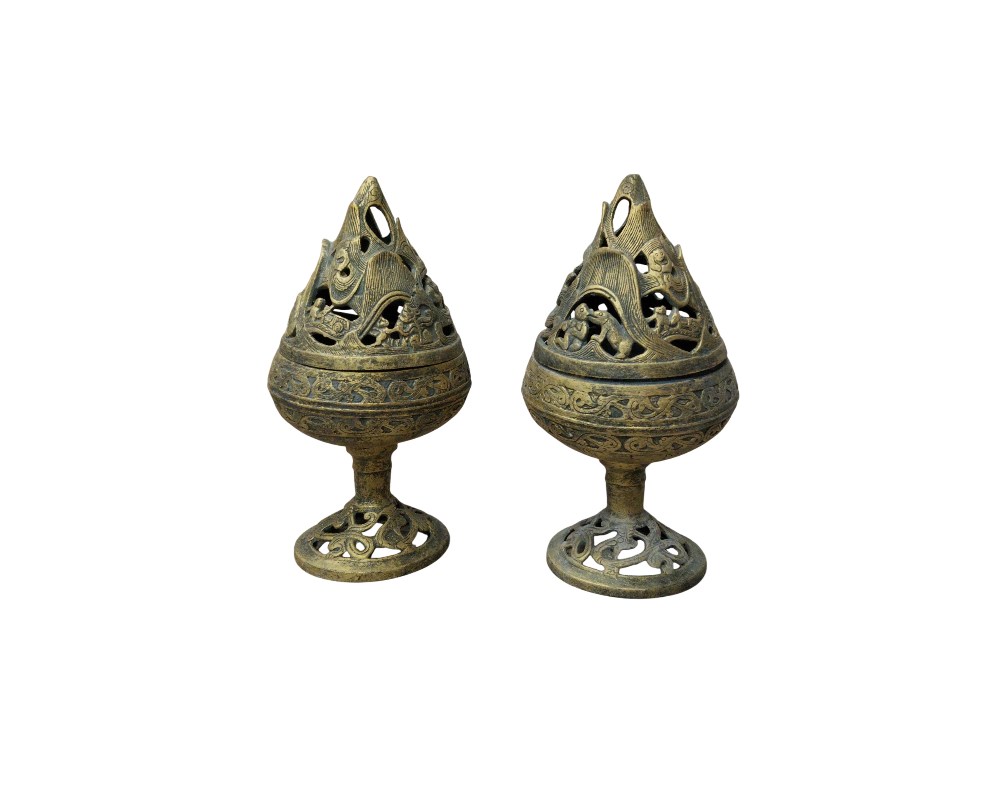 Quemador de incienso chino estilo "Boshan" hecho de aleación de bronce alquiler para eventos, publicidad, peliculas y series