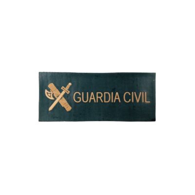 parche táctico rectangular de color oscuro con relieve en tonos claros, caracterizado por mostrar a la izquierda el emblema tradicional de los lictores y la espada, y a la derecha la inscripción en letras mayúsculas "GUARDIA CIVIL" alquiler para eventos, publicidad, peliculas y series