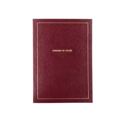 carpeta de documentación de color burdeos con textura y detalles de líneas doradas en el marco, caracterizada por llevar inscrita en el centro la leyenda "GOBIERNO DE ESPAÑA" en letras doradas alquiler para eventos, publicidad, peliculas y series