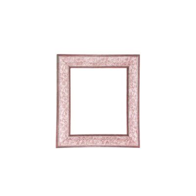 marco de cuadro de formato vertical fabricado en madera, caracterizado por una moldura muy ancha y ornamentada con relieves texturizados de patrones florales en tonos rosados claros, enmarcada por bordes exteriores en tonos rojizos oscuros Medidas exterior: 72x64 Medidas interior: 54x46 alquiler para eventos, publicidad, peliculas y series