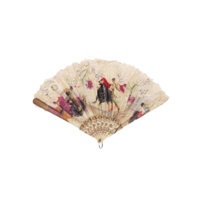 elemento ornamental y utilitario de época, caracterizado por su formato semicircular desplegable, compuesto por un varillaje de madera noble y un país de tejido claro decorado con minuciosas ilustraciones policromadas de escenas taurinas tradicionales y remates de encaje perimetral alquiler para eventos, publicidad, peliculas y series