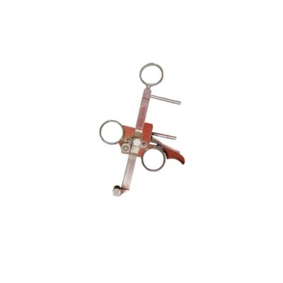 instrumentos de medición científica e industrial de época, caracterizados por una cuidada selección de compases metálicos de precisión y metros plegables articulados elaborados en madera o metal con marcas métricas visibles alquiler para eventos, publicidad, peliculas y series